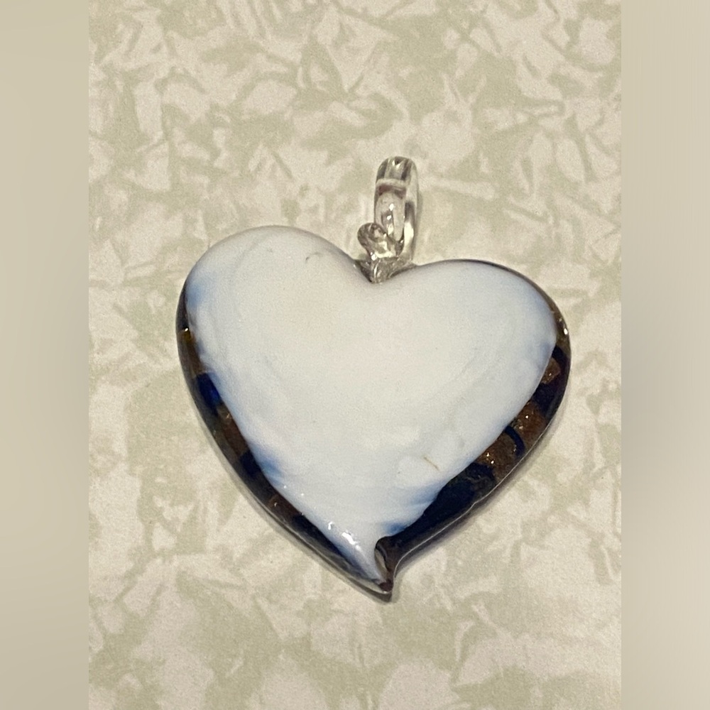 RESERVED π Murano Art Glass Heart Ornament / Pendant - Picture 4 of 7